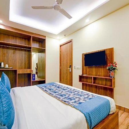 Hotel Rosewood Near Delhi Airport New Delhi Bagian luar foto